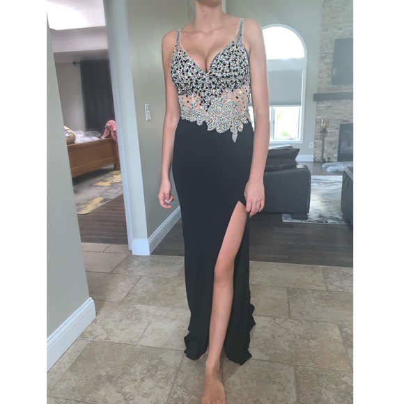 Jovani Dresses & Skirts - Jovani Dress Sz 6!! Perfect for Prom or homecoming Jovani Dresses & Skirts - Jovani Dress Sz 6!! Perfect for Prom or homecoming